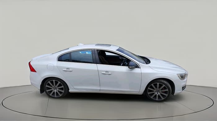 2015 Volvo S60 SUMMUM D5, Diesel, Automatic, 1,28,415 km, exterior