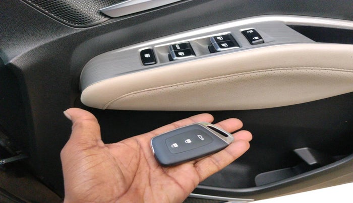 2024 MG HECTOR SAVVY PRO 1.5 TURBO CVT PETROL, Petrol, Automatic, 27,679 km, interior