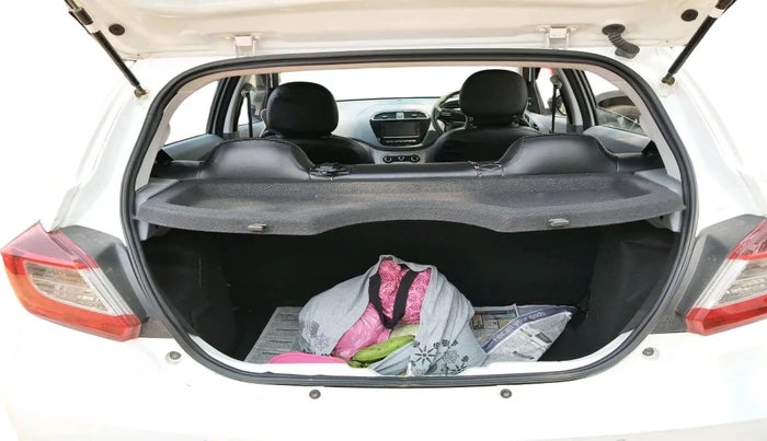 2025 Tata Tiago XT PETROL, Petrol, Manual, 12,477 km, exterior