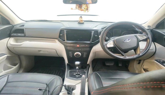 2022 Mahindra XUV300 W6 1.5 DIESEL AMT, Diesel, Automatic, 1,15,207 km, interior