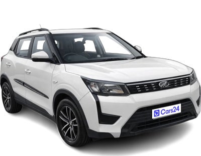 2022 Mahindra XUV300 - SUV - Diesel - Automatic - ₹10.00 lakh