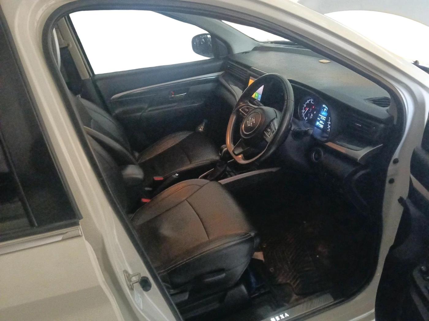 2022 Maruti XL6 ALPHA AT, Petrol, Automatic, 50,725 km, interior
