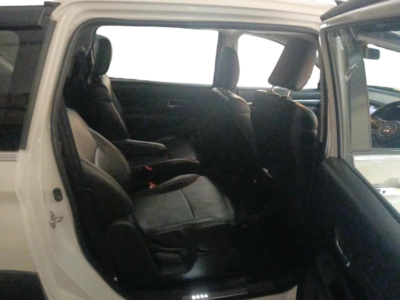 2022 Maruti XL6 ALPHA AT, Petrol, Automatic, 50,725 km, interior