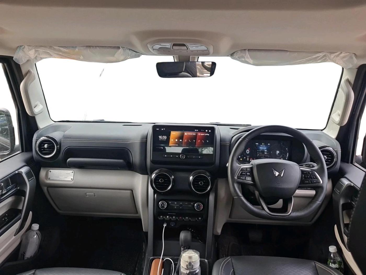 2026 Mahindra Thar Roxx Star Edition Diesel AT, Diesel, Automatic, 16,034 km, interior