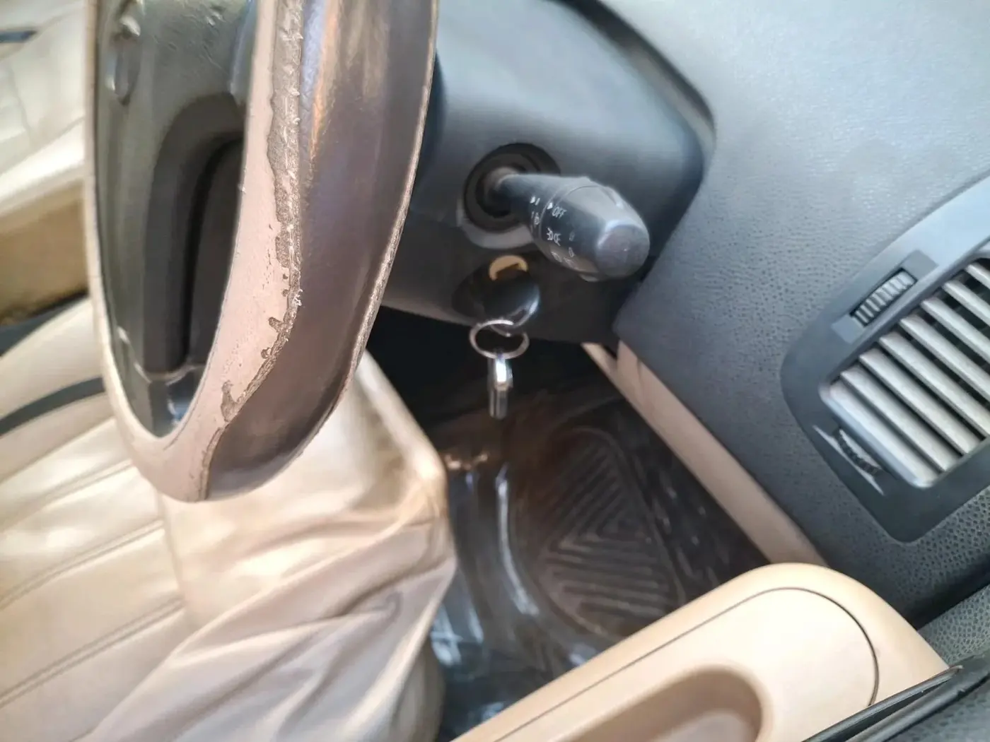 2012 Tata Indica Vista LS QUADRAJET, Diesel, Manual, 96,248 km, interior