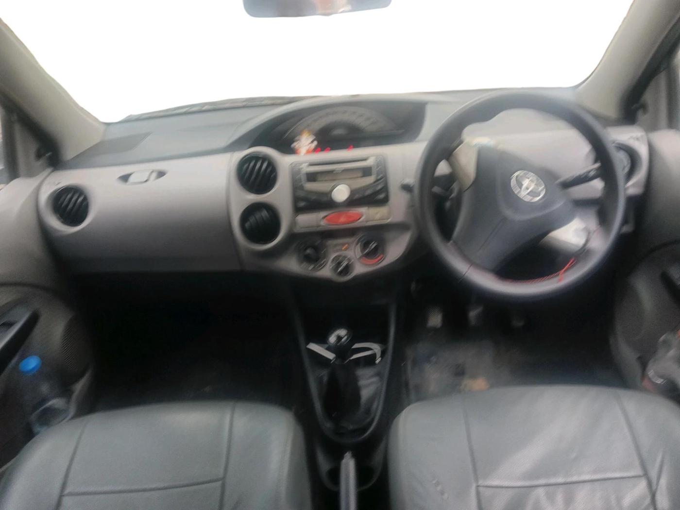 2011 Toyota Etios G, Petrol, Manual, 1,51,289 km, interior