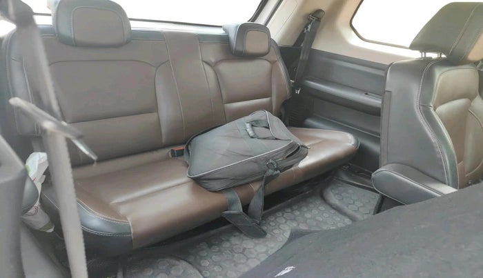 2023 Mahindra SCORPIO-N Z8 L DIESEL AT 2WD 6 STR, Diesel, Automatic, 52,603 km, interior