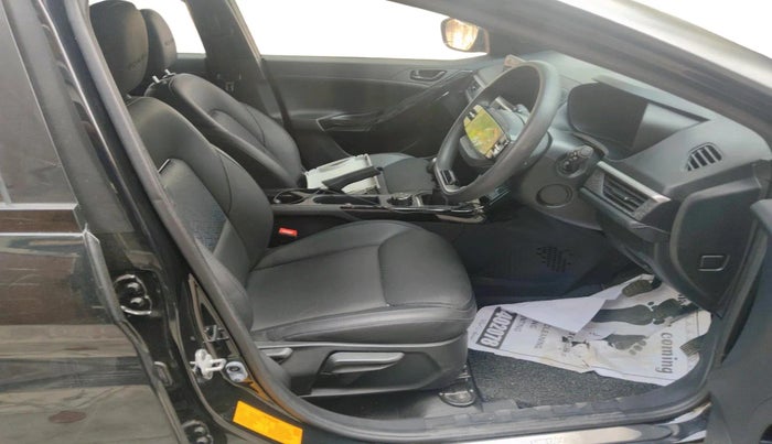2024 Tata NEXON Creative Plus 1.5 Revotorq 6MT Dark Edition, Diesel, Manual, 19,846 km, interior