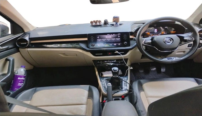 2023 Skoda SLAVIA STYLE 1.0L TSI MT, Petrol, Manual, 19,723 km, interior