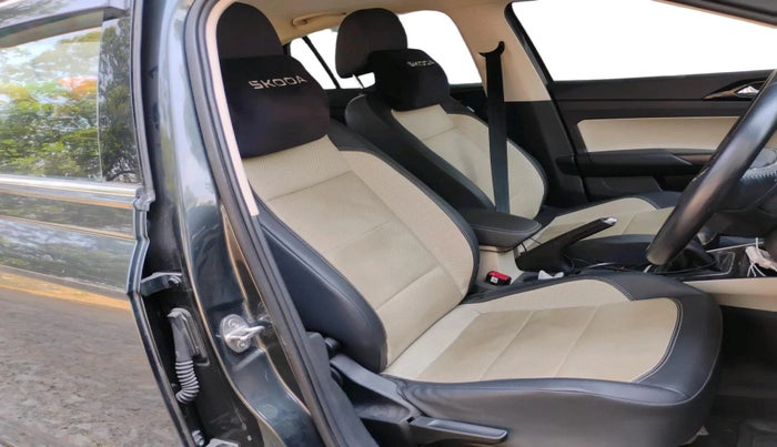 2023 Skoda SLAVIA STYLE 1.0L TSI MT, Petrol, Manual, 19,723 km, interior