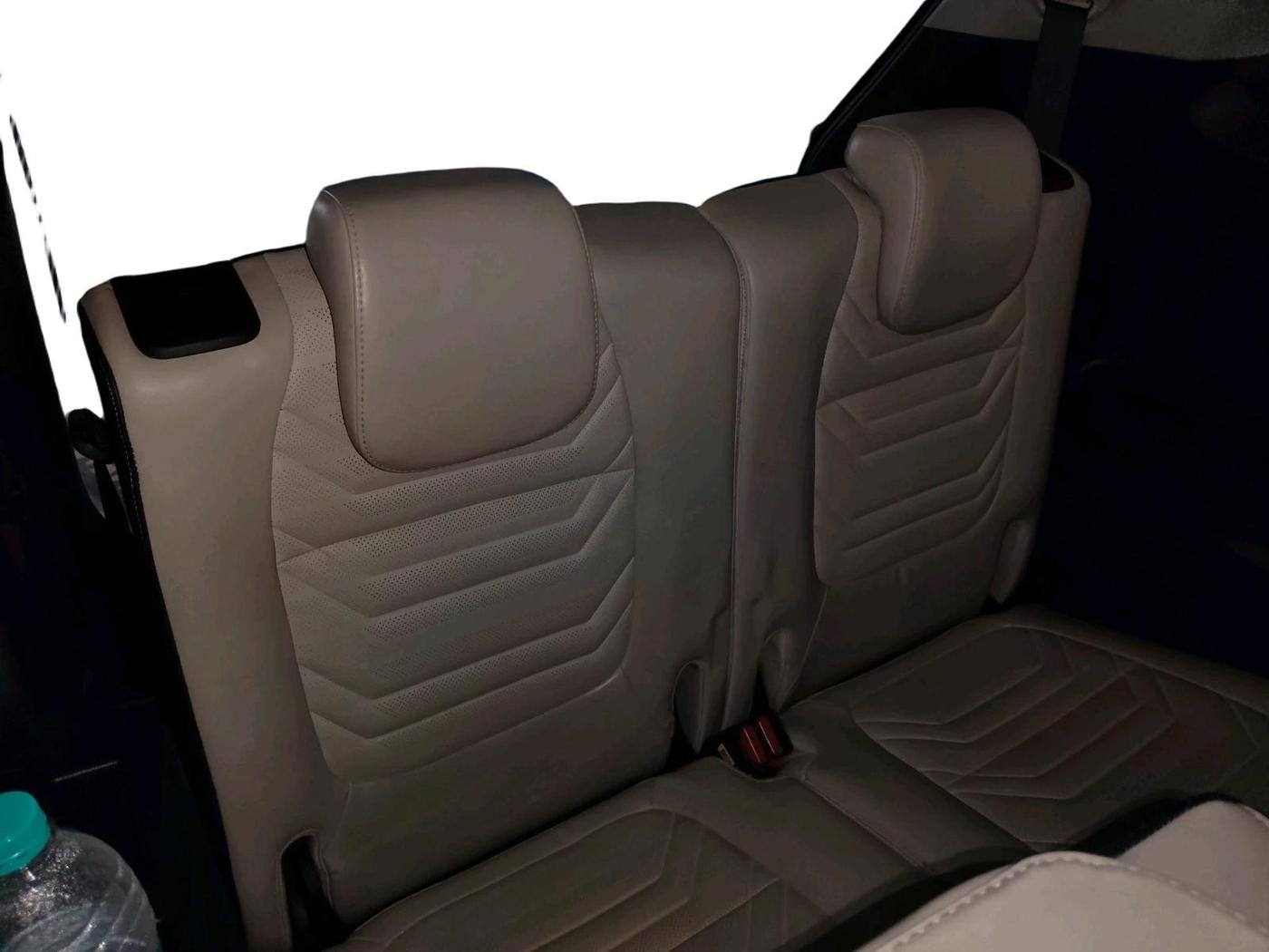 2023 KIA CARENS LUXURY PLUS 1.5 DIESEL AT 6 STR, Diesel, Automatic, 43,453 km, interior