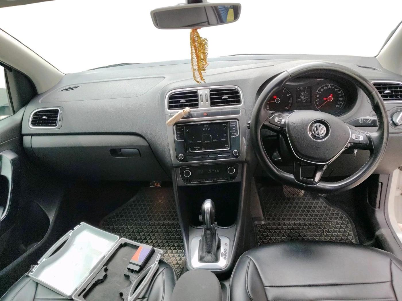 2020 Volkswagen Polo HIGHLINE PLUS 1.0L TSI AT, Petrol, Automatic, 50,812 km, interior