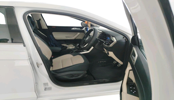 2024 Volkswagen VIRTUS Topline 1.0 TSI MT (Electric Seats), Petrol, Manual, 19,188 km, interior