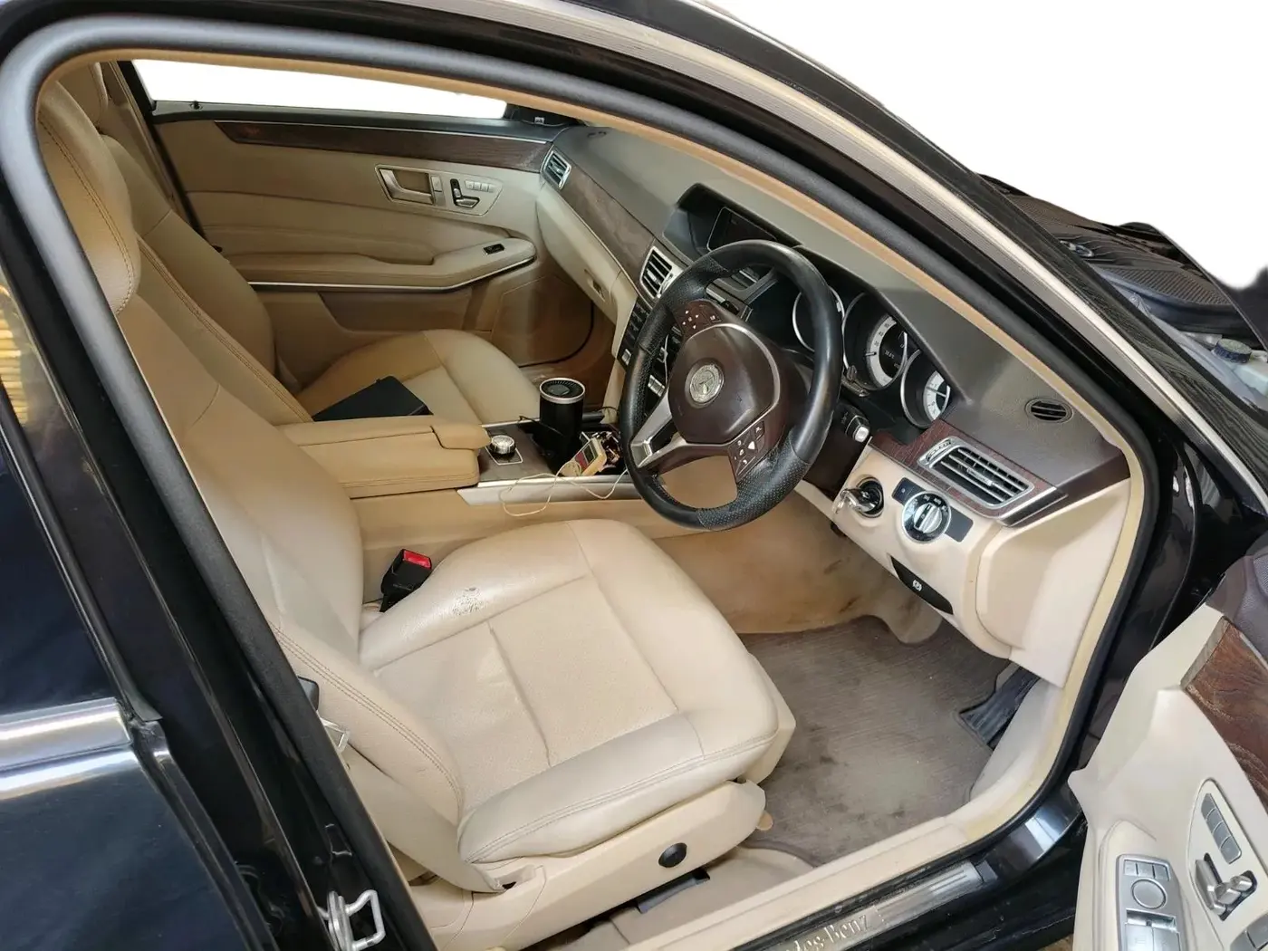 2015 Mercedes Benz E Class E 250 CDI AVANTGARDE, Diesel, Automatic, 1,21,824 km, interior