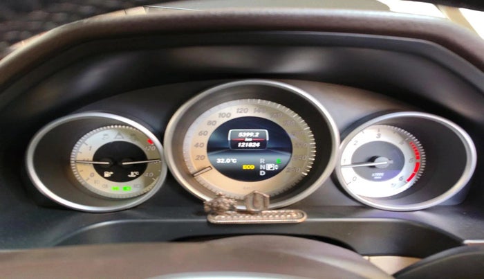 2015 Mercedes Benz E Class E 250 CDI AVANTGARDE, Diesel, Automatic, 1,21,824 km, interior