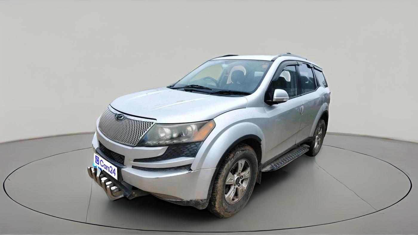 2015 Mahindra XUV500 W8, Diesel, Manual, 1,64,285 km, exterior