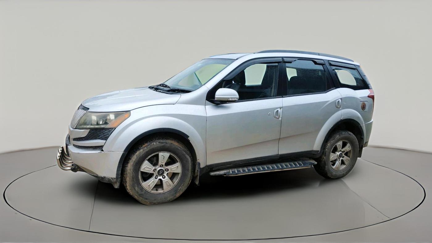 2015 Mahindra XUV500 W8, Diesel, Manual, 1,64,285 km, exterior