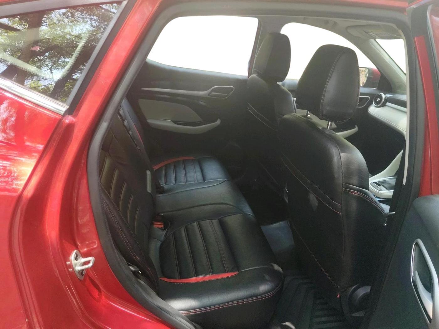 2024 MG ASTOR Select 1.5 CVT (Ivory), Petrol, Automatic, 16,200 km, interior
