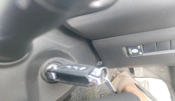 2020 Maruti Swift LXI, CNG, Manual, 59,922 km, interior