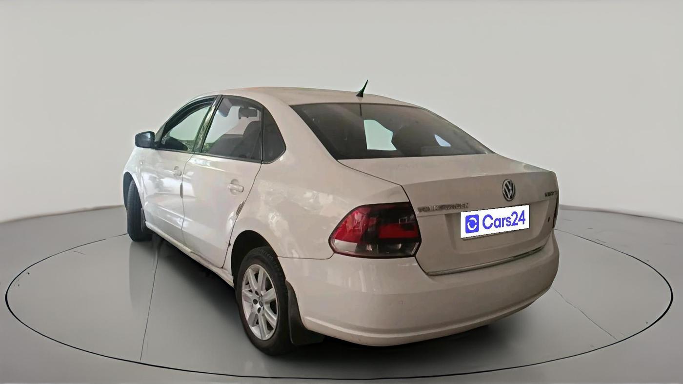 2012 Volkswagen Vento HIGHLINE DIESEL 1.6, Diesel, Manual, 1,08,371 km, exterior