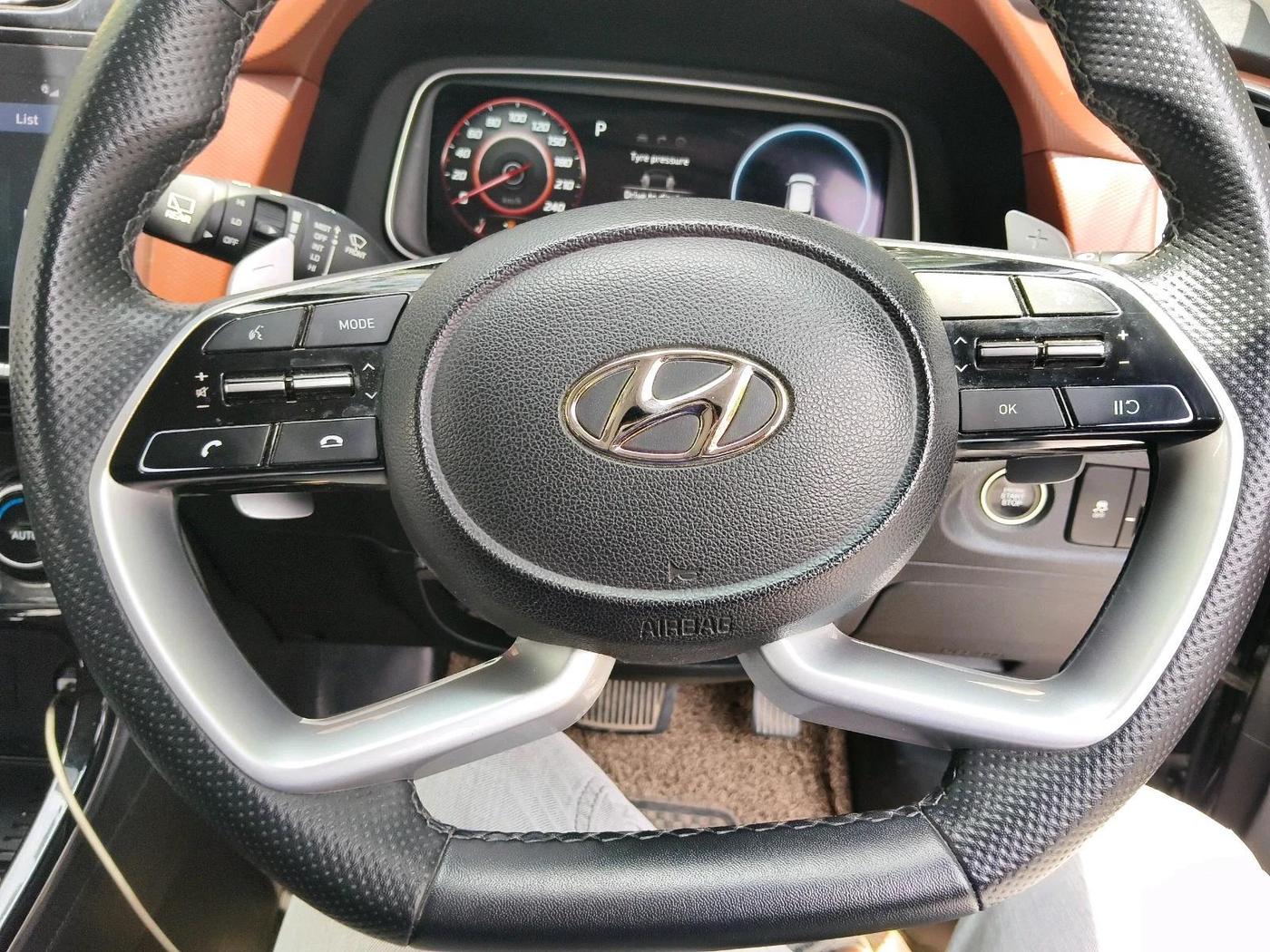 2022 Hyundai ALCAZAR PLATINUM(O) 7STR 1.5 AT, Diesel, Automatic, 75,322 km, interior