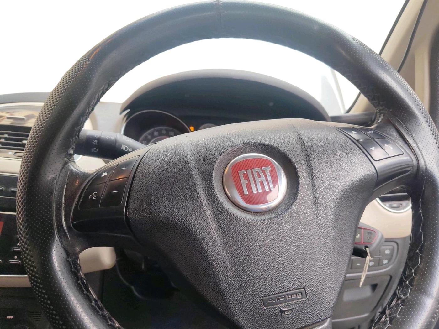 2016 Fiat Punto EVO EMOTION 1.3 MULTIJET, Diesel, Manual, 97,427 km, interior