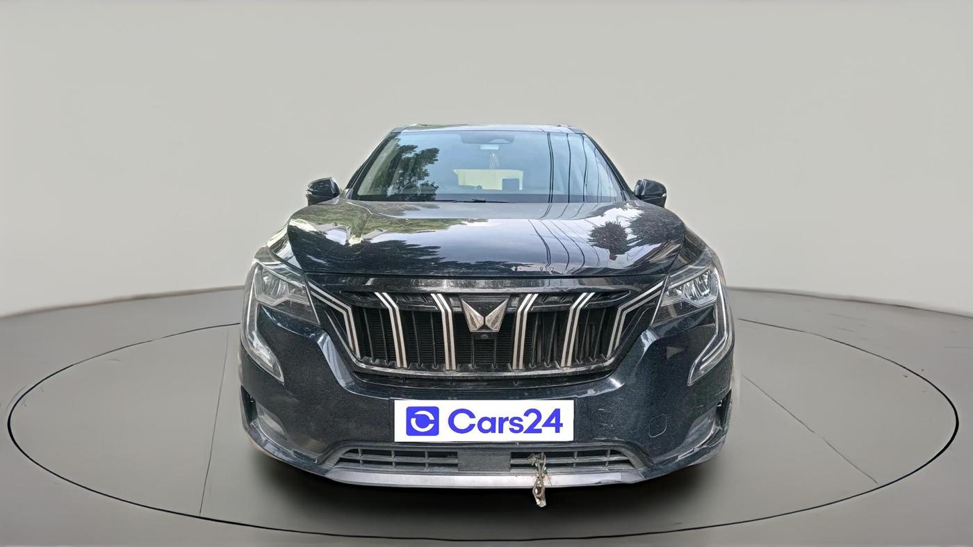 2022 Mahindra XUV700 AX 7 LUXURY D AWD AT 7 STR, Diesel, Automatic, 48,997 km, exterior