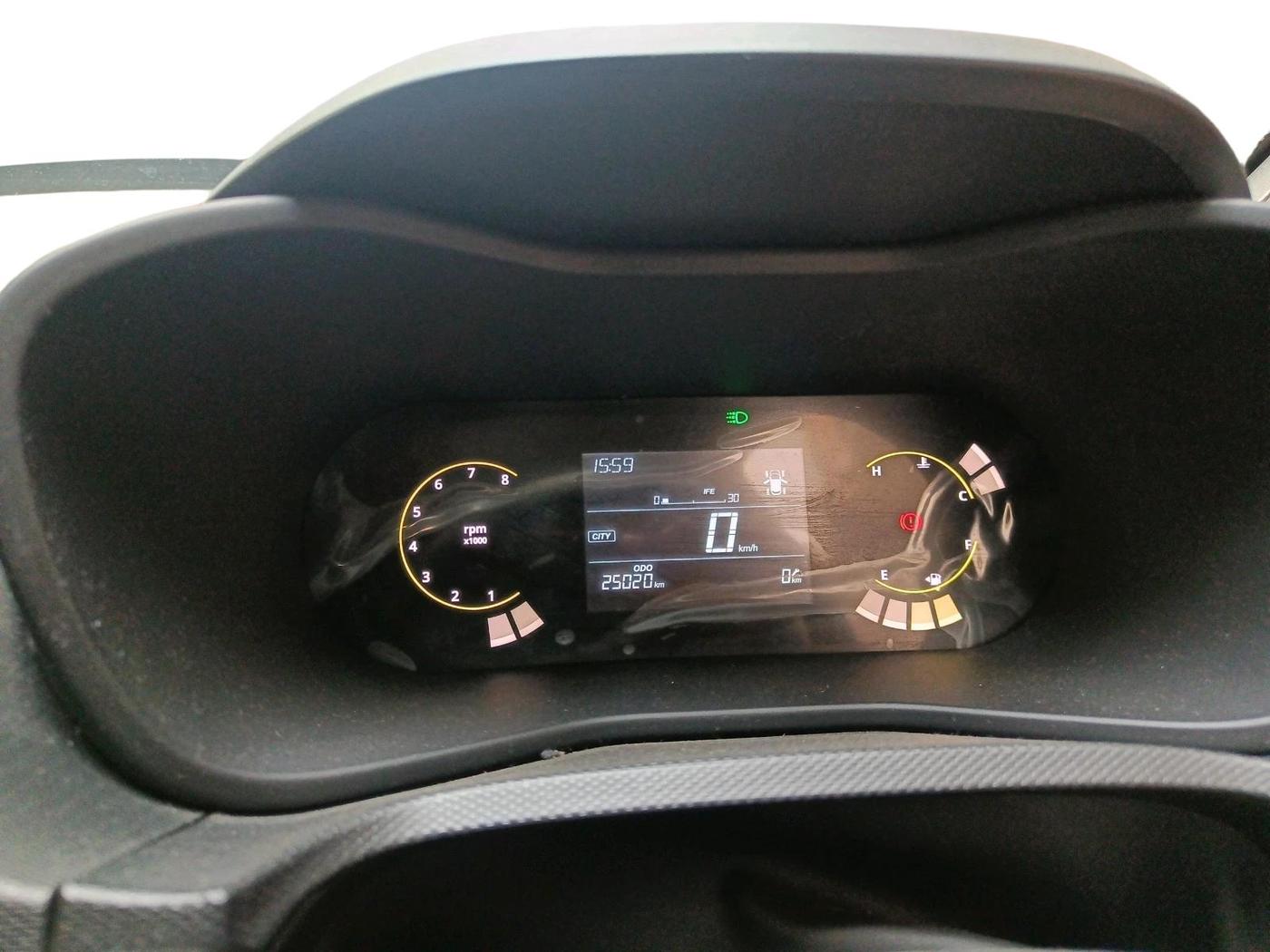 2025 Tata NEXON Pure Plus 1.2 Petrol 6MT, Petrol, Manual, 25,020 km, interior