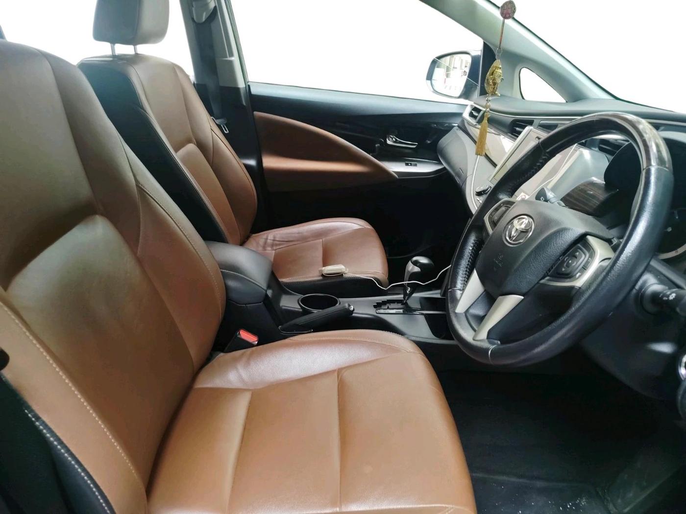 2018 Toyota Innova Crysta 2.8 ZX AT 7 STR, Diesel, Automatic, 69,257 km, interior