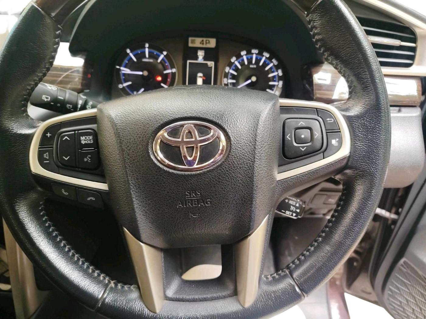 2018 Toyota Innova Crysta 2.8 ZX AT 7 STR, Diesel, Automatic, 69,257 km, interior