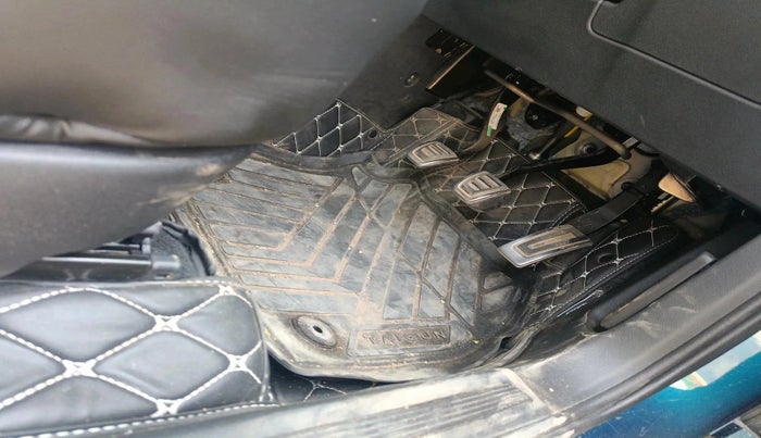 2025 Volkswagen TAIGUN GT Line 1.0L TSI MT, Petrol, Manual, 14,121 km, interior