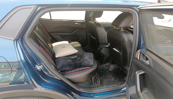 2025 Volkswagen TAIGUN GT Line 1.0L TSI MT, Petrol, Manual, 14,121 km, interior