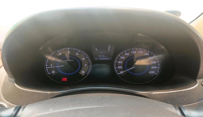 2014 Hyundai Verna FLUIDIC 1.6 VTVT SX, Petrol, Manual, 1,40,087 km, interior