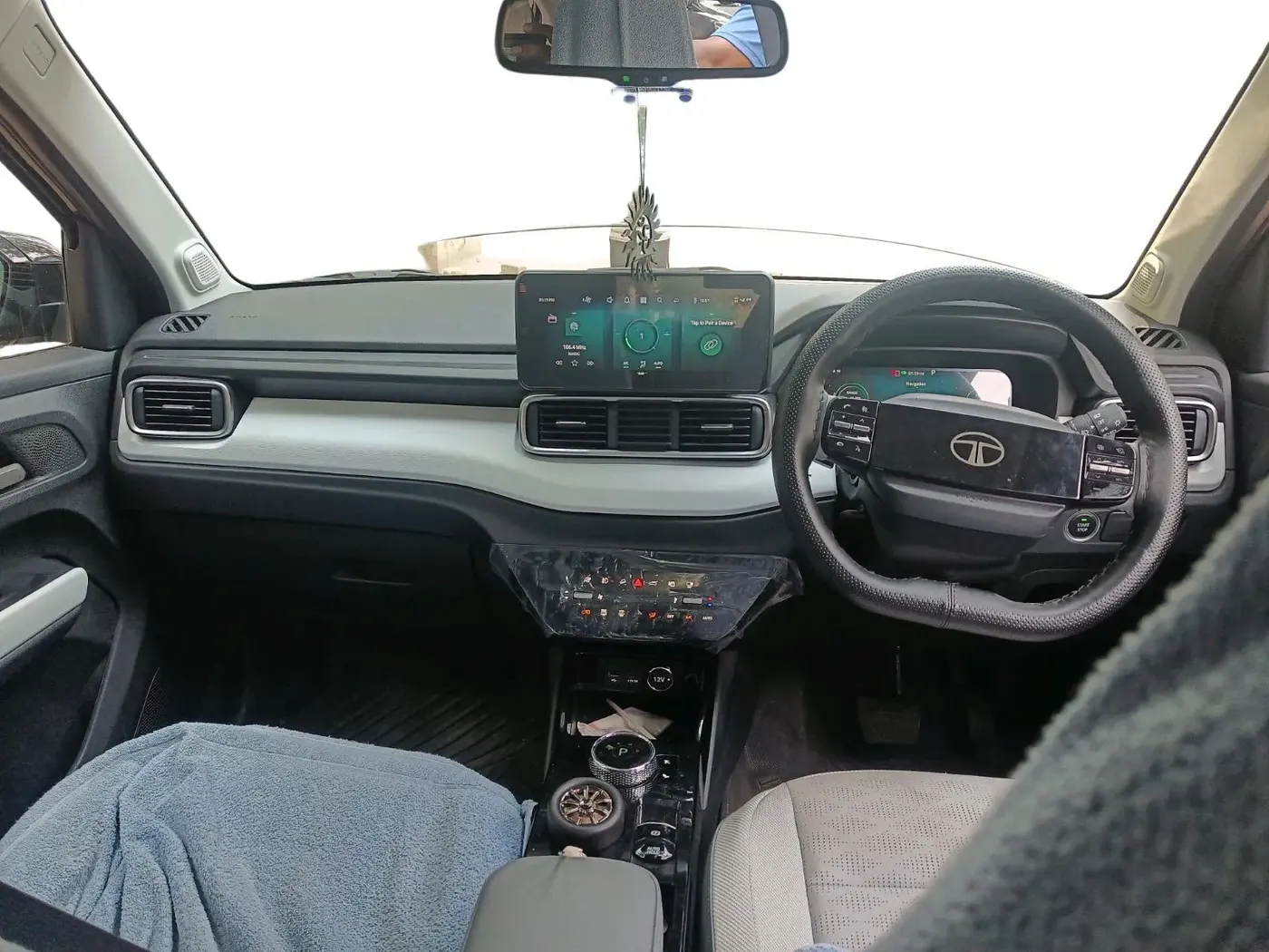 2025 Tata PUNCH EV EMPOWERED PLUS LONG RANGE 3.3, Electric, Automatic, 3,610 km, interior