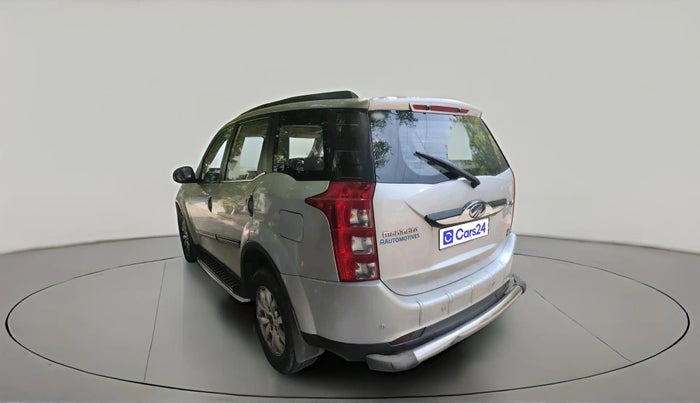 2017 Mahindra XUV500 W10 AT, Diesel, Automatic, 1,00,214 km, exterior