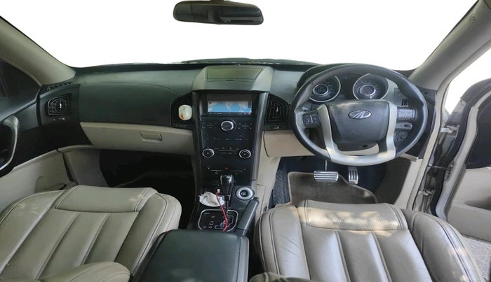 2017 Mahindra XUV500 W10 AT, Diesel, Automatic, 1,00,214 km, interior
