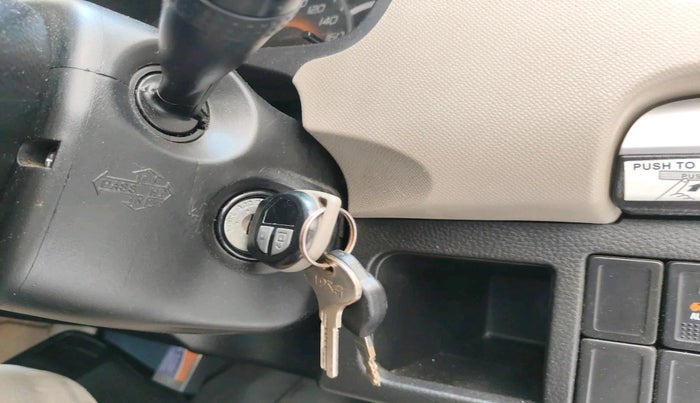 2016 Maruti Wagon R 1.0 VXI AMT, Petrol, Automatic, 64,200 km, interior