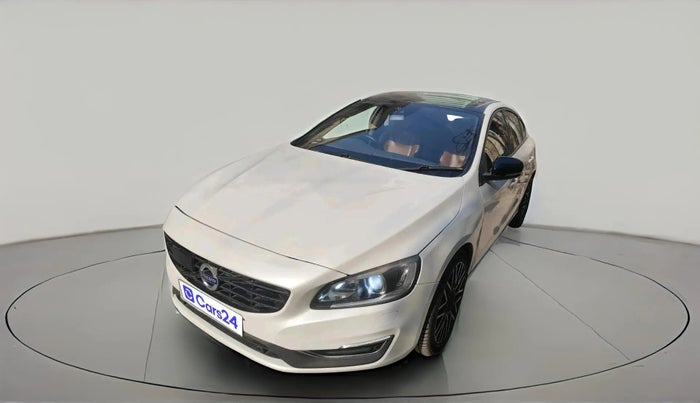 2018 Volvo S60 Momentum D4, Diesel, Automatic, 90,163 km, exterior