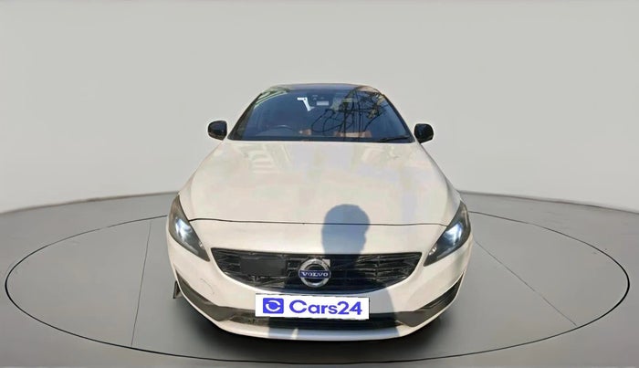 2018 Volvo S60 Momentum D4, Diesel, Automatic, 90,163 km, exterior