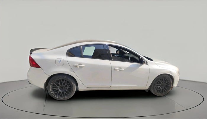 2018 Volvo S60 Momentum D4, Diesel, Automatic, 90,163 km, exterior