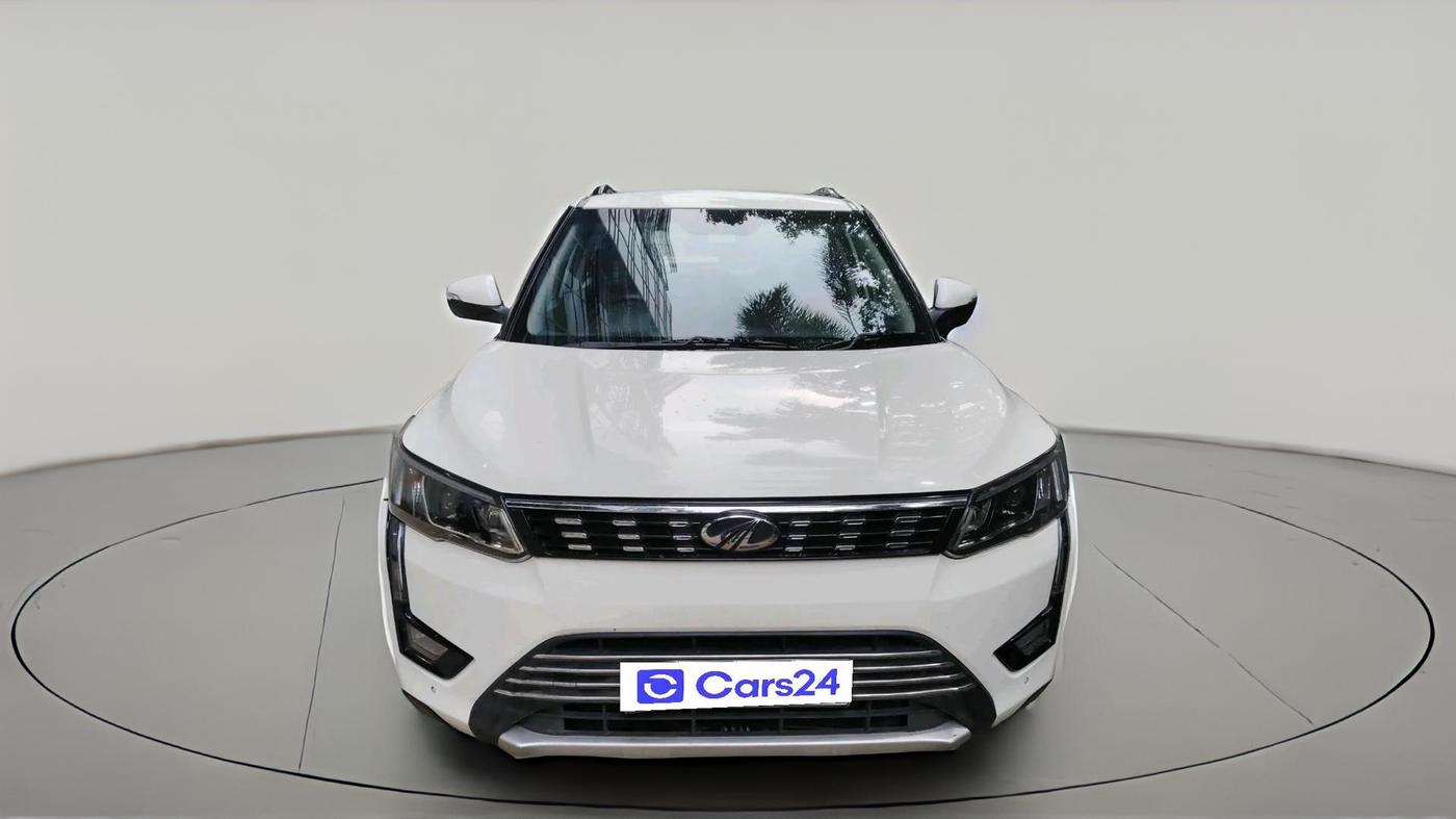 2022 Mahindra XUV300 W8 (O) 1.2 PETROL, Petrol, Manual, 64,883 km, exterior