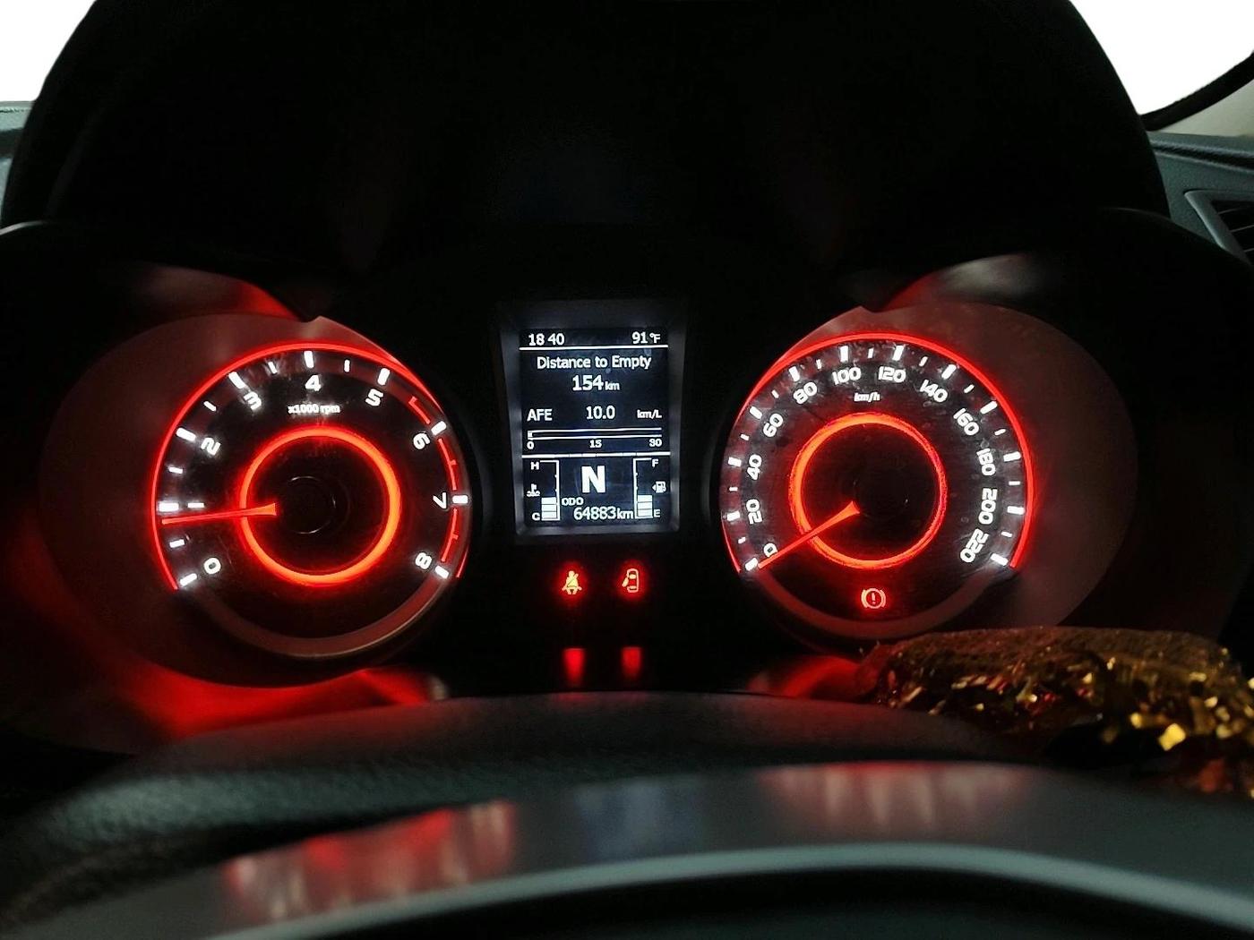 2022 Mahindra XUV300 W8 (O) 1.2 PETROL, Petrol, Manual, 64,883 km, interior