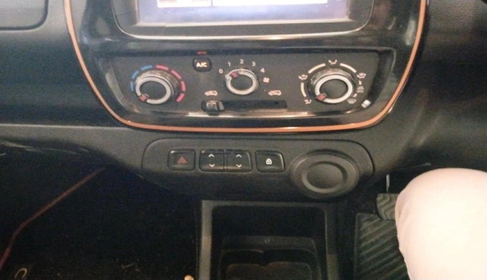 2017 Renault Kwid CLIMBER 1.0, Petrol, Manual, 81,587 km, interior