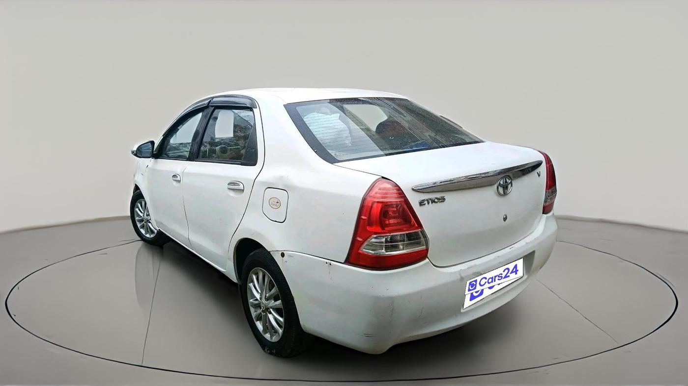 2014 Toyota Etios V, Petrol, Manual, 89,659 km, exterior
