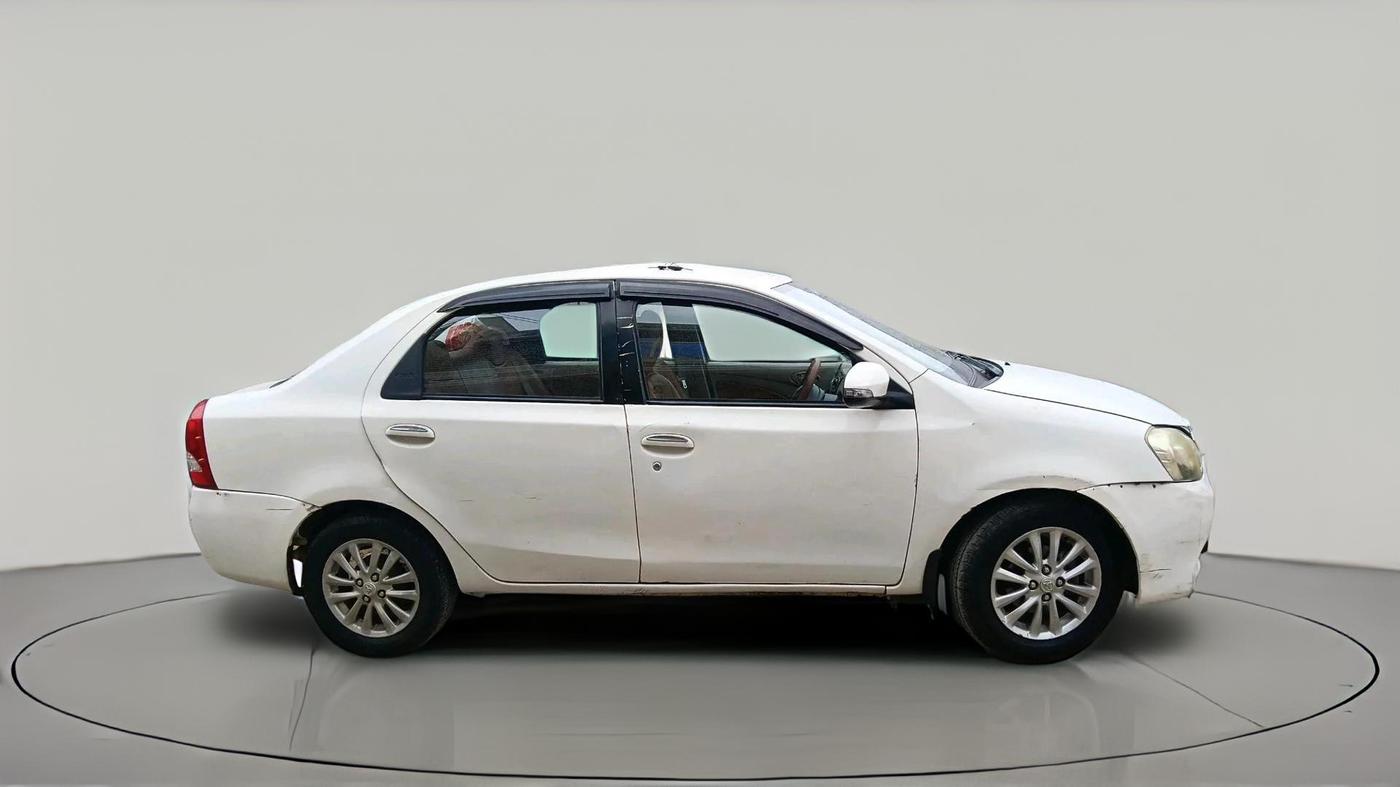 2014 Toyota Etios V, Petrol, Manual, 89,659 km, exterior