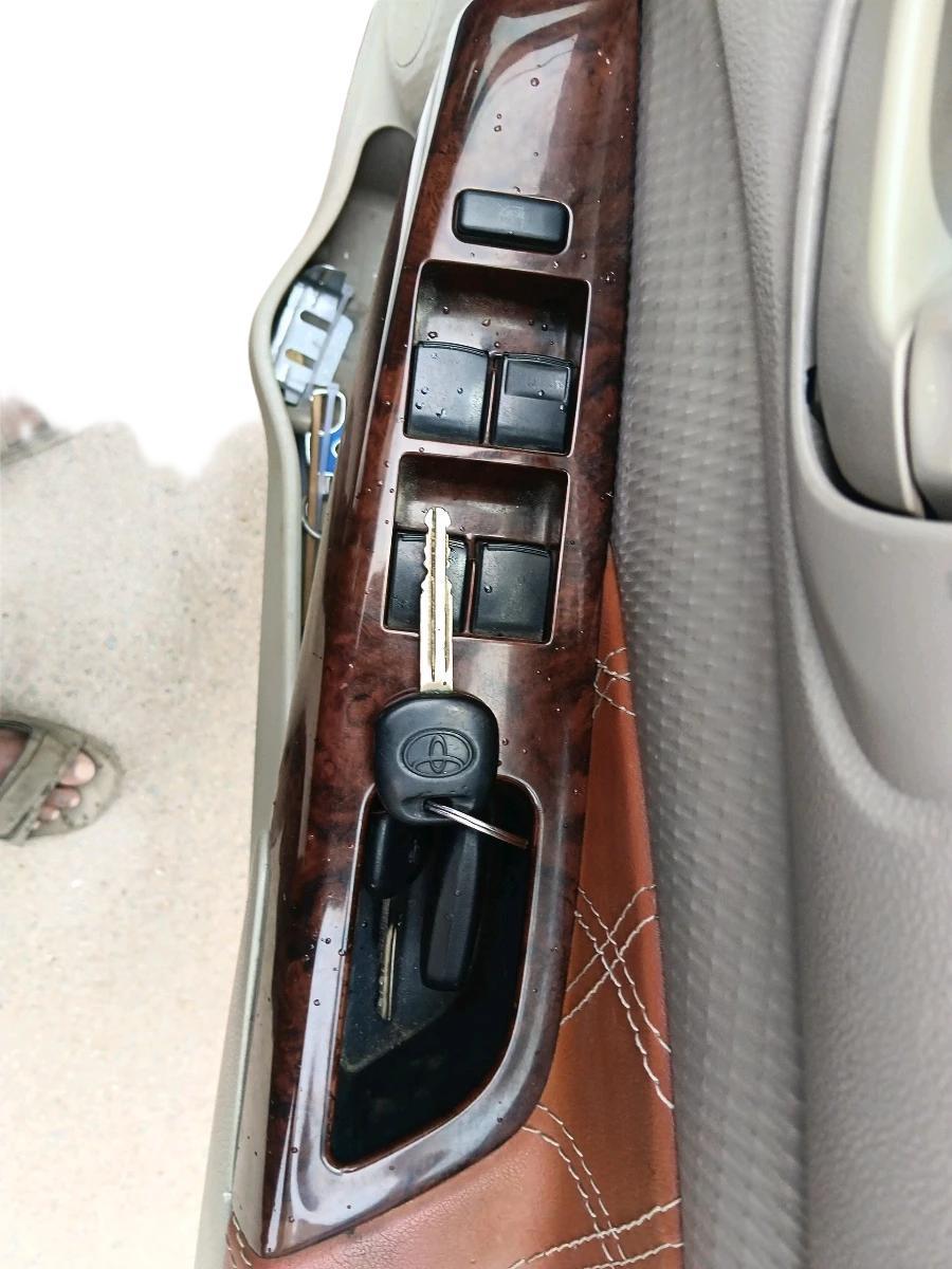 2014 Toyota Etios V, Petrol, Manual, 89,659 km, interior