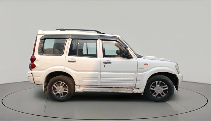 2006 Mahindra Scorpio SLX 2.6 TURBO 7 STR, Diesel, Manual, 93,745 km, exterior