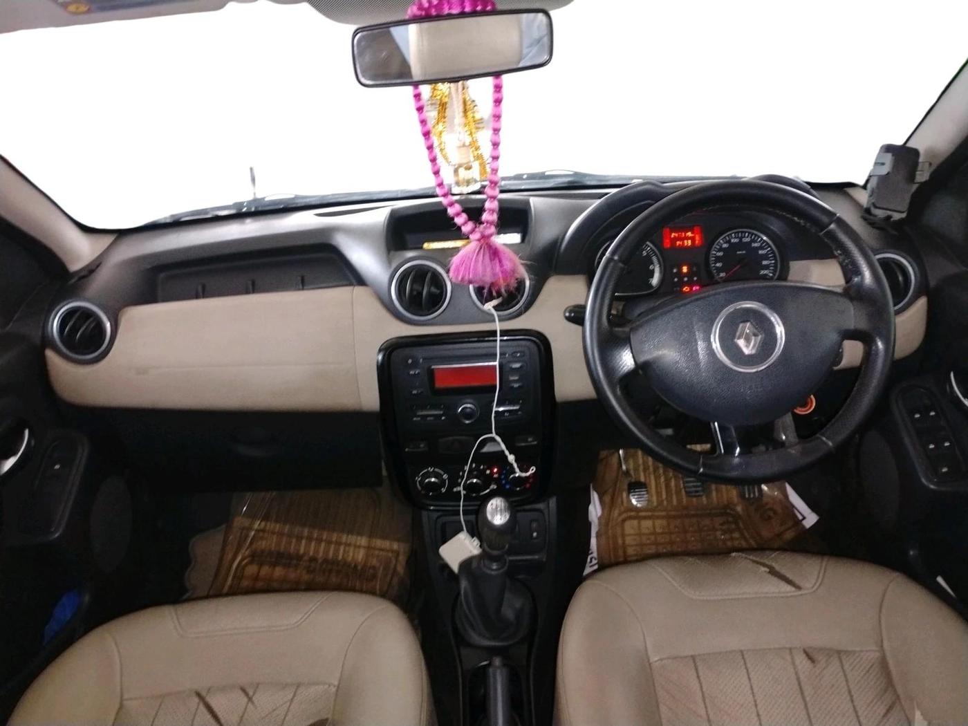 2012 Renault Duster 110 PS RXZ DIESEL, Diesel, Manual, 2,47,320 km, interior
