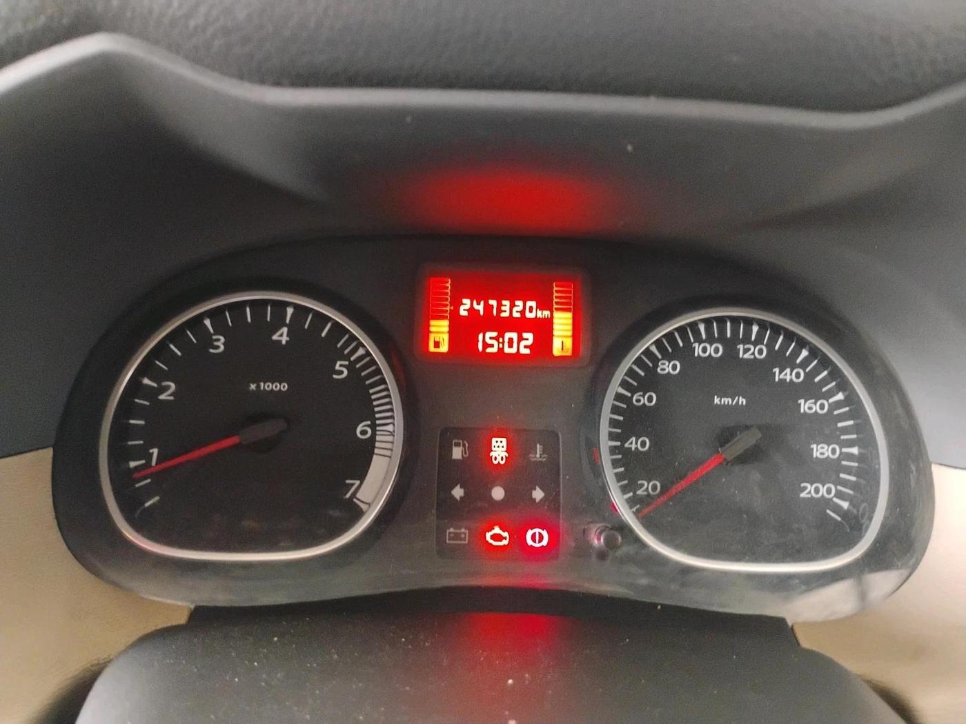 2012 Renault Duster 110 PS RXZ DIESEL, Diesel, Manual, 2,47,320 km, interior