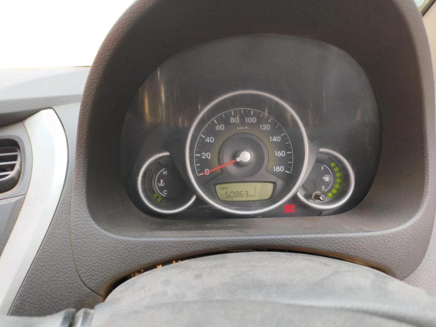 2016 Hyundai Eon SPORTZ, Petrol, Manual, 50,863 km, interior
